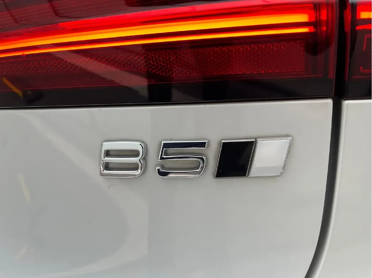 2022 Volvo V90 2.0T 250HP L4 8AT,autocango,china used car exporter,china ev exporter,chinese used car exporter,chinese used ev exporter