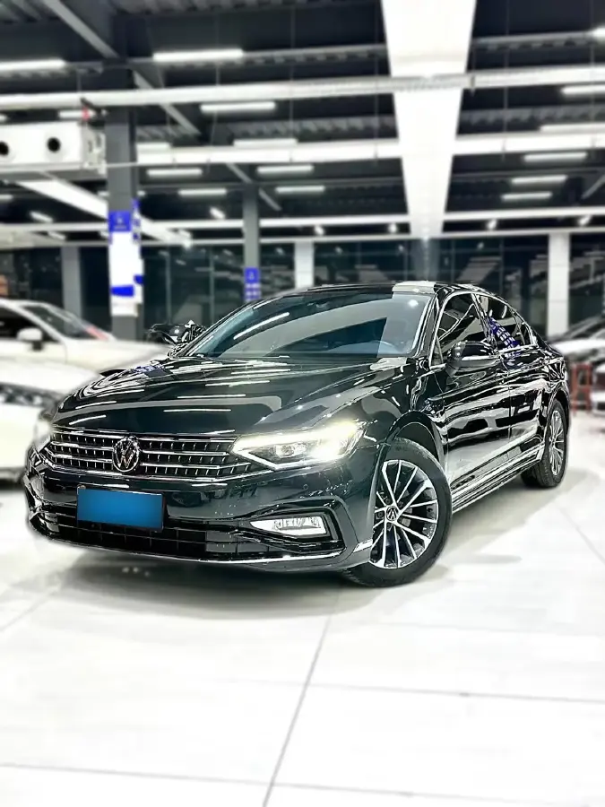 2023 Volkswagen Magotan 2.0T 186HP L4 7DCT