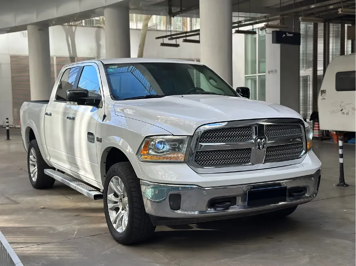 2011 RAM Trucks 5.7L 395HP V8 5AT,autocango,china used car exporter,china ev exporter,chinese used car exporter,chinese used ev exporter