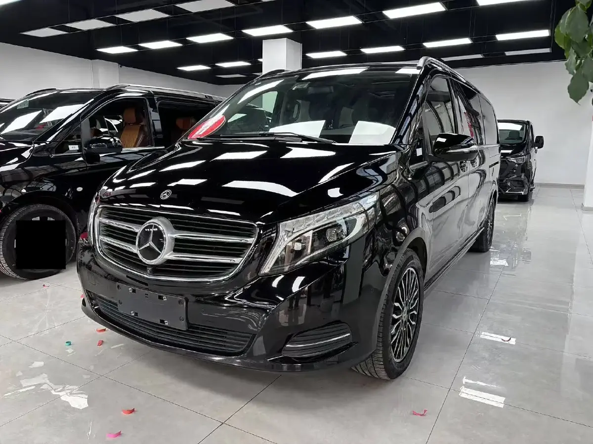 2018 Mercedes-Benz V Class 2.0T 211HP L4 7AT