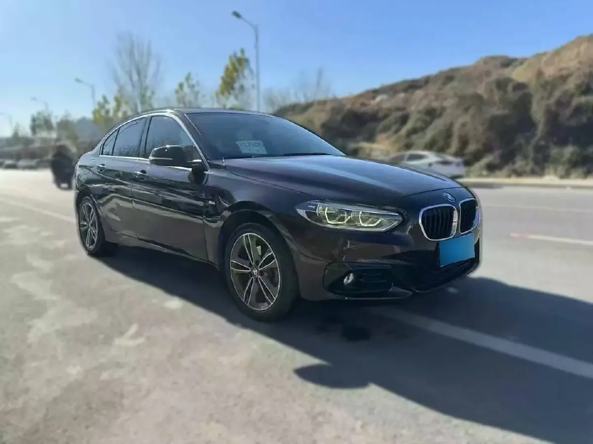 2017 BMW 1 Series 1.5T 136HP L3 6AT