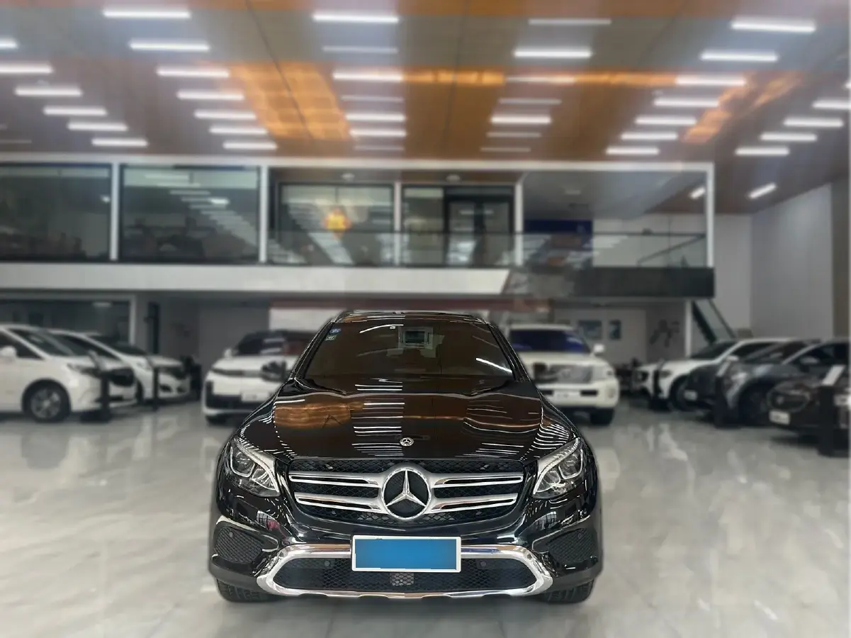 2019 Mercedes-Benz GLC Class 2.0T 184HP L4 9AT
