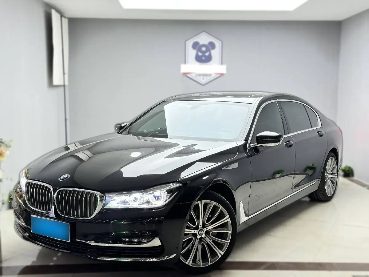 2016 BMW 7 Series 2.0T 258HP L4 8AT