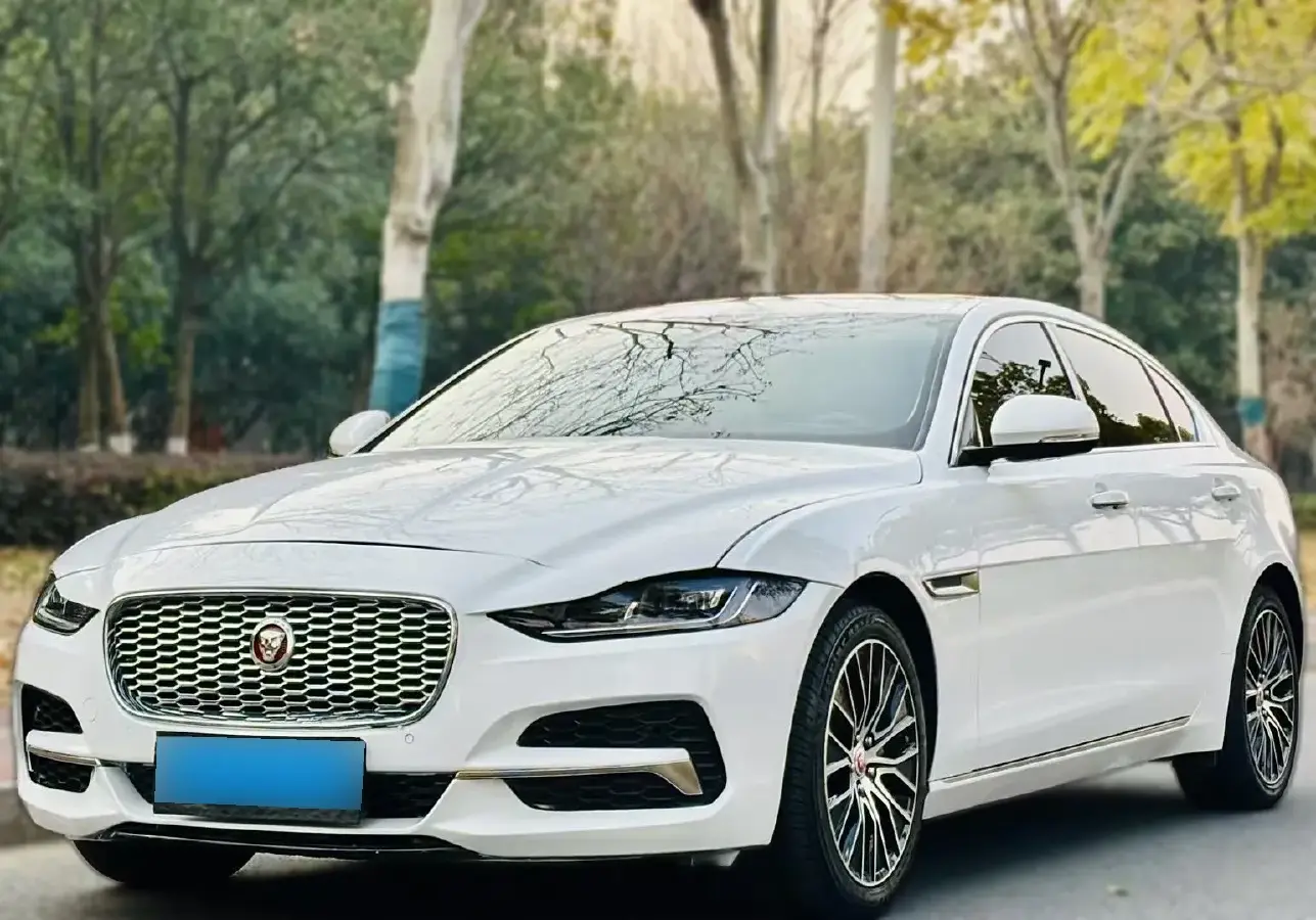 2020 Jaguar XEL 2.0T 250HP L4 8AT