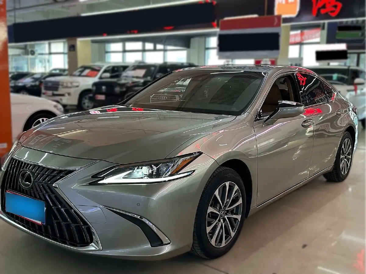 2023 Lexus ES 2.0L 173HP L4 CVT