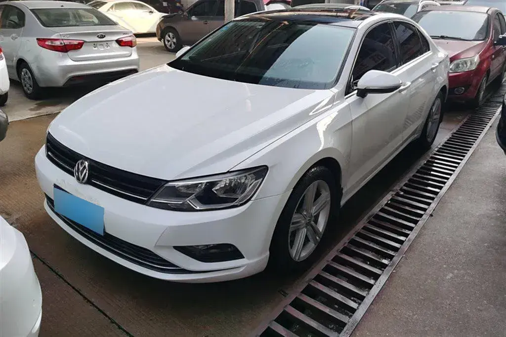 2017 Volkswagen Lamando 1.4T 150HP L4 7DCT