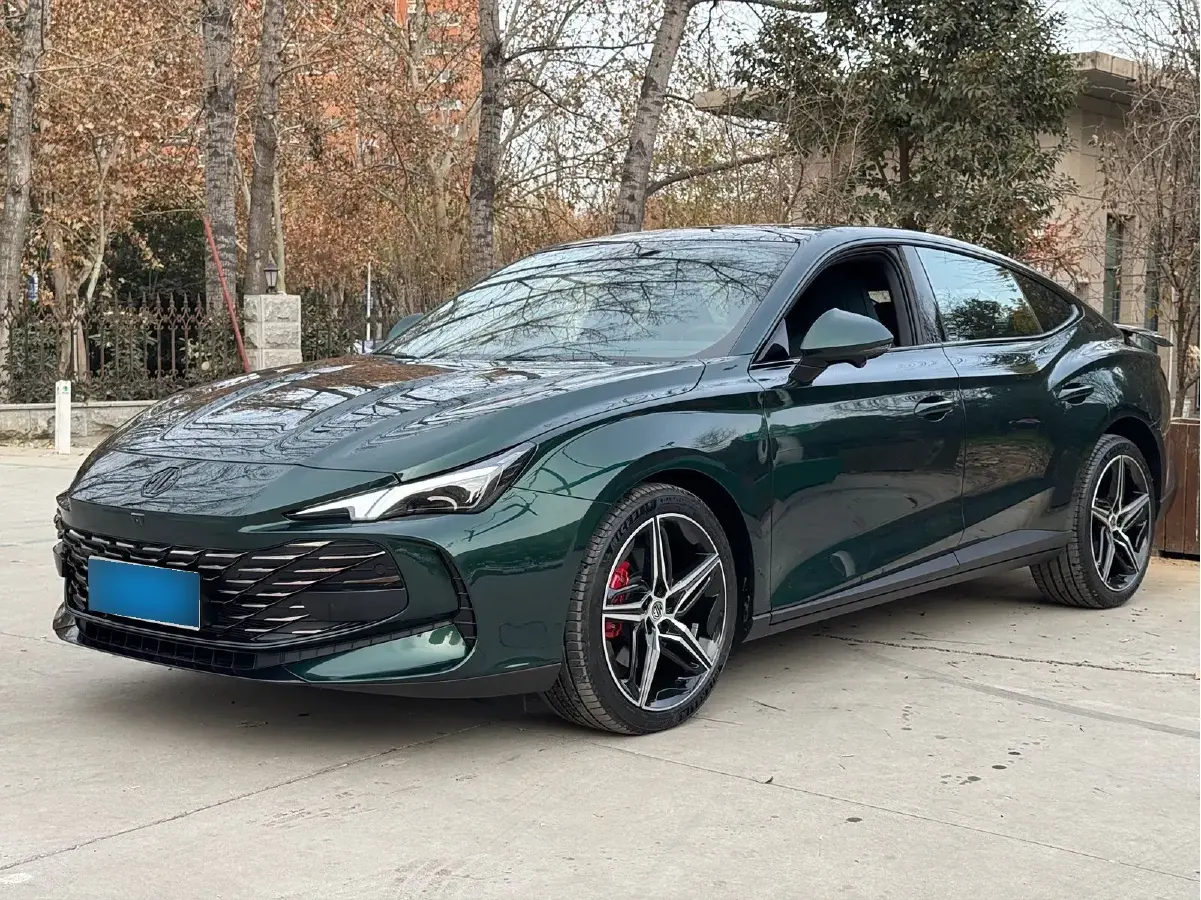 2023 MG 7 2.0T 261HP L4 9AT