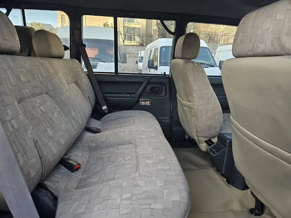 2014 Leopaard 6481 2.2L 129HP L4 5MT,autocango,china used car exporter,china ev exporter,chinese used car exporter,chinese used ev exporter