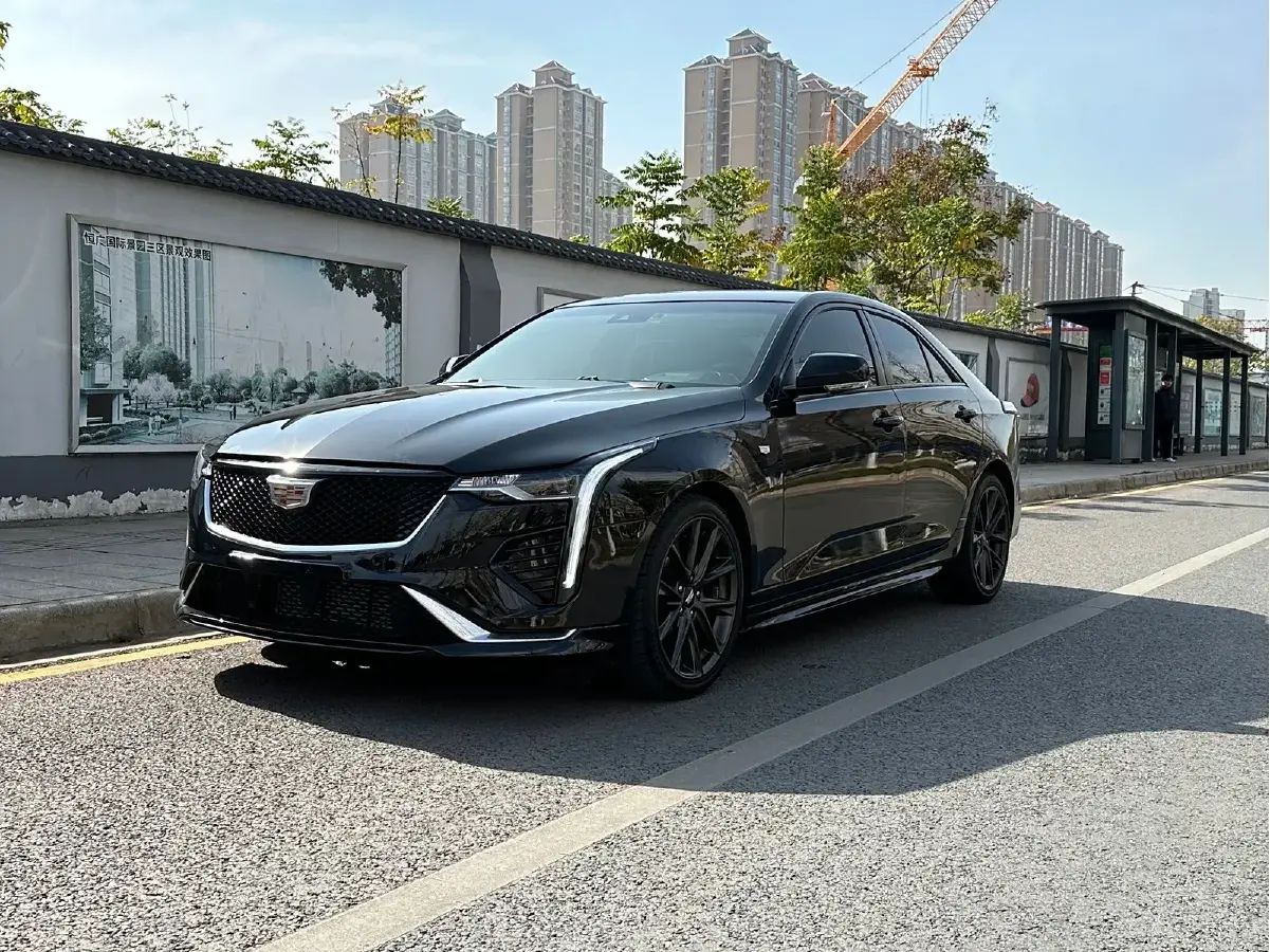 2022 Cadillac CT4 2.0T 237HP L4 8AT