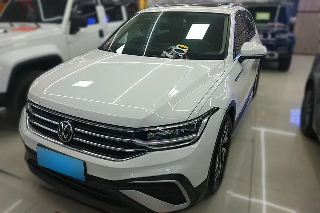 2022 Volkswagen Tiguan L 2.0T 186HP L4 7DCT
