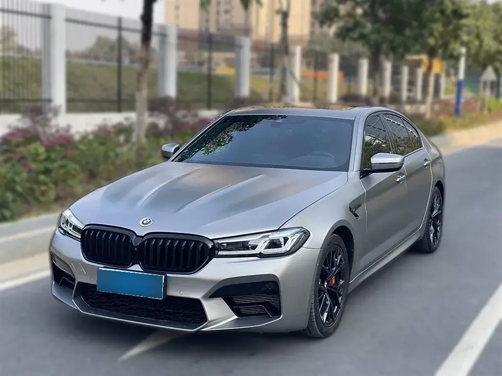 2021 BMW 5 Series 3.0T 340HP L6 8AT