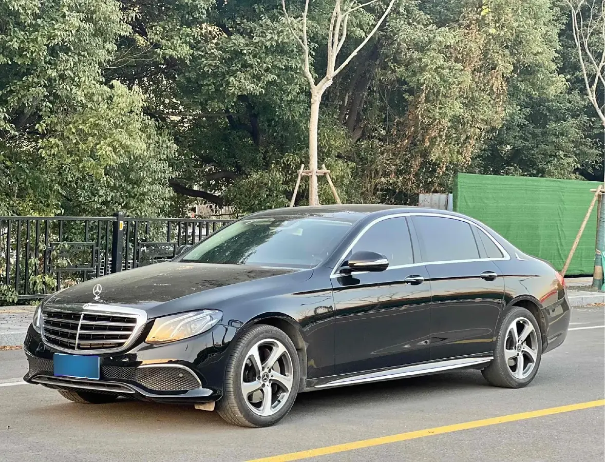 2017 Mercedes-Benz E Class 2.0T 245HP L4 9AT