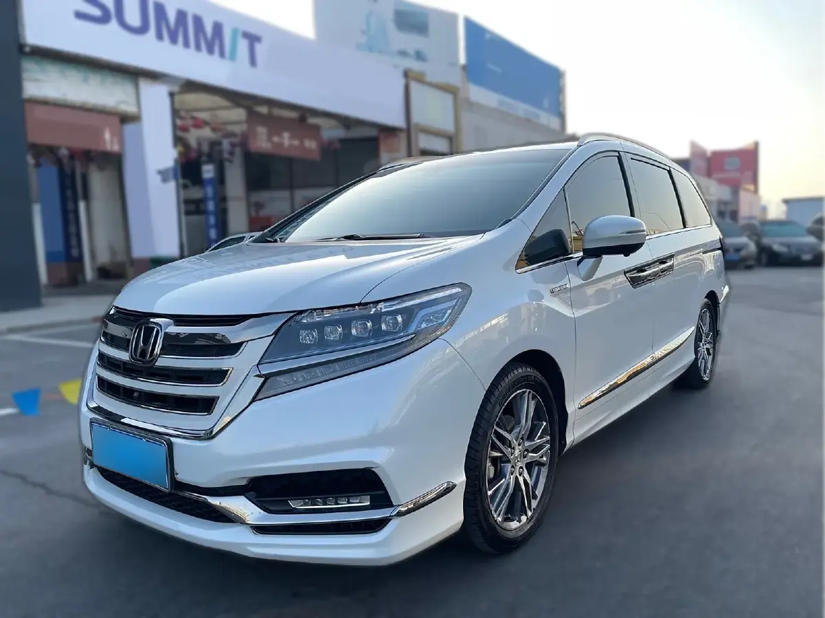 2019 Honda Elysioin 2.0L 146HP L4 E-CVT Hybrid