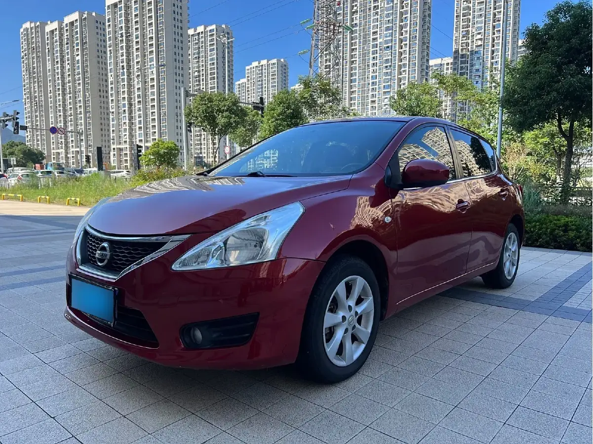 2013 Nissan Tiida 1.6L 126HP L4 CVT