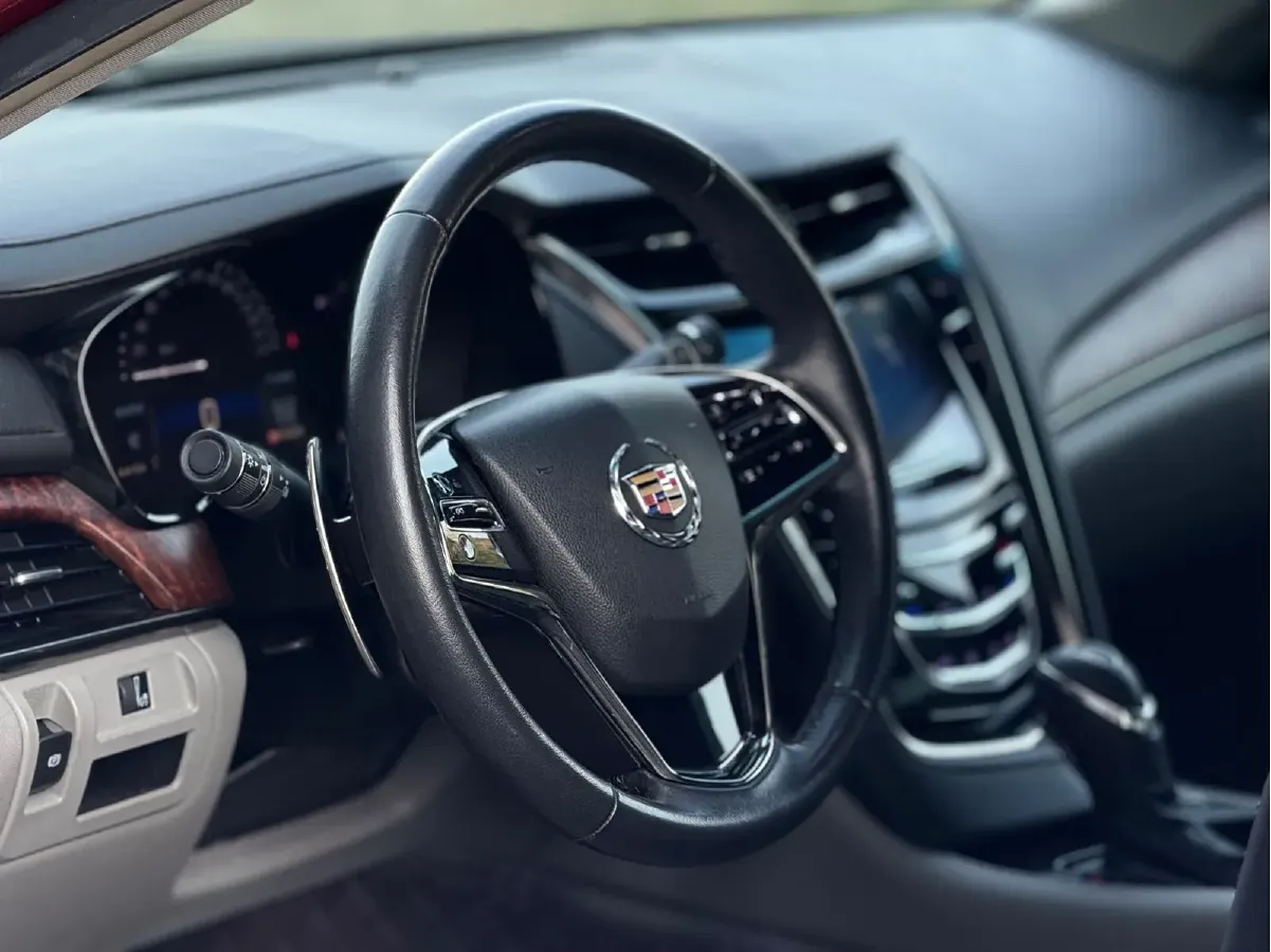 2014 Cadillac CTS 2.0T 276HP L4 6AT,autocango,china used car exporter,china ev exporter,chinese used car exporter,chinese used ev exporter