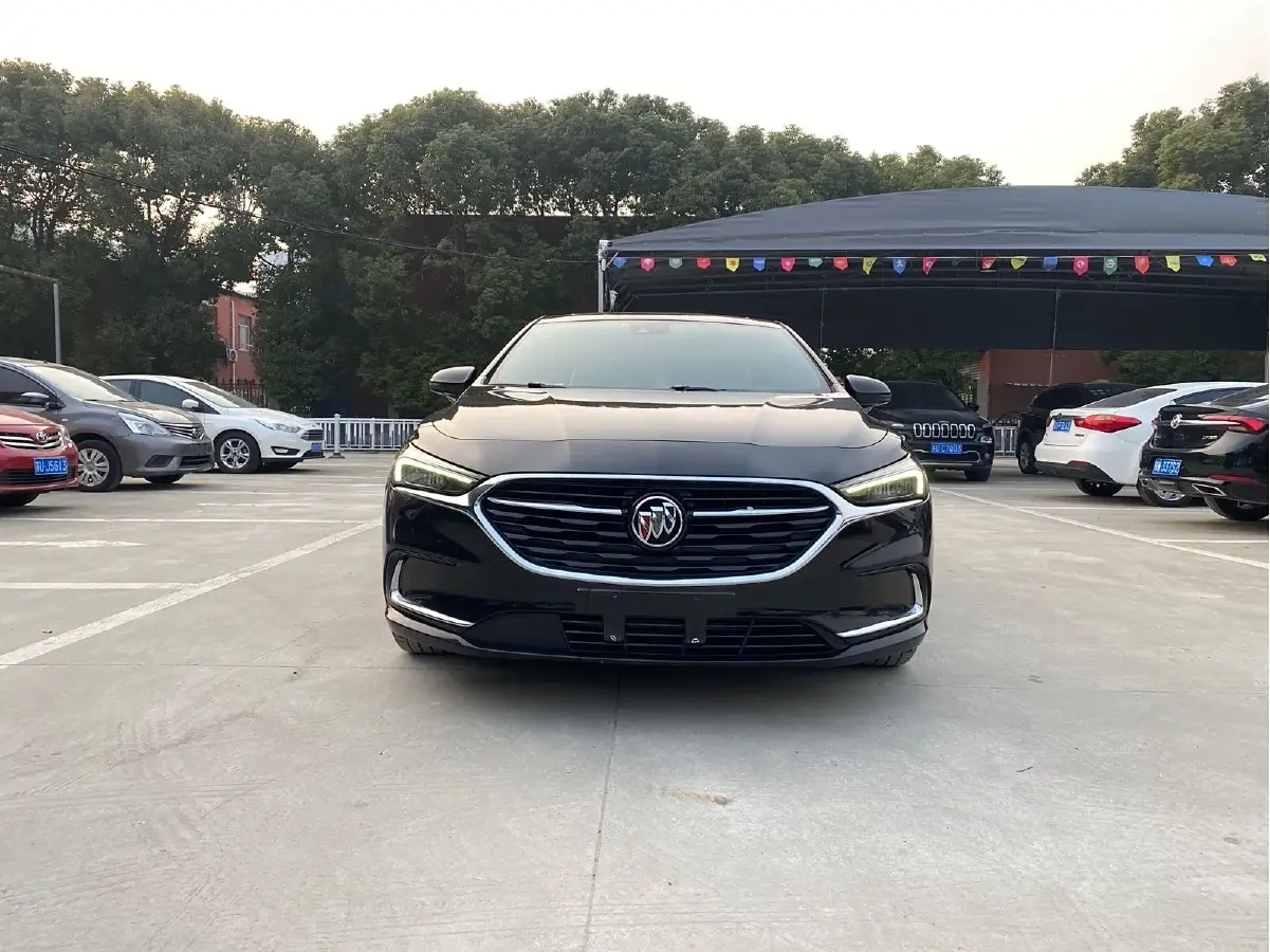 2021 Buick Larcosse 2.0T 237HP L4 9AT