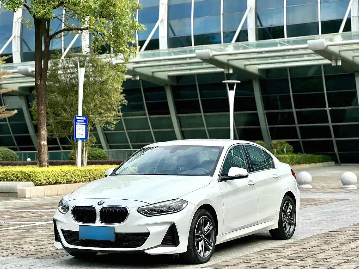 2021 BMW 1 Series 1.5T 140HP L3 7DCT