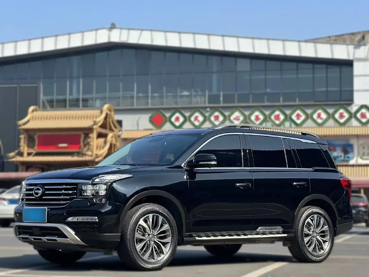 2017 GAC Trumpchi GS8 2.0T 201HP L4 6AT