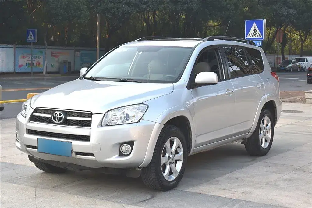 2009 Toyota RAV4 2.4L 170HP L4 4AT