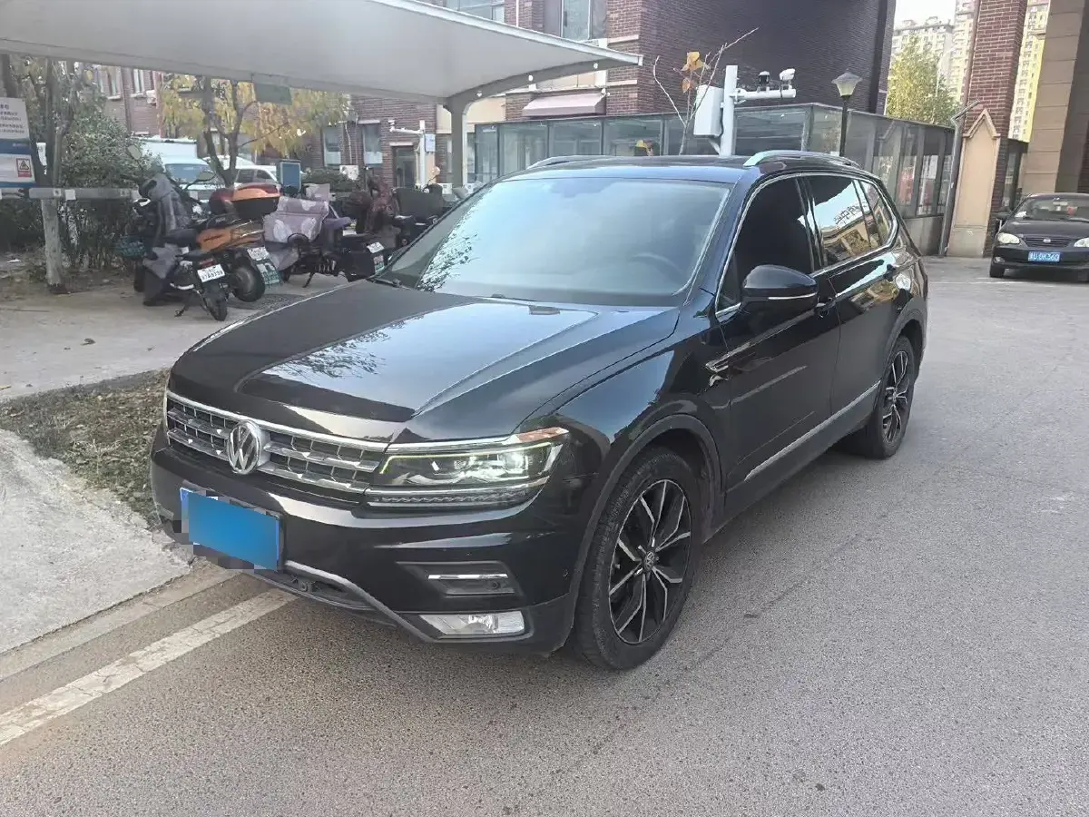 2018 Volkswagen Tiguan L 2.0T 186HP L4 7DCT