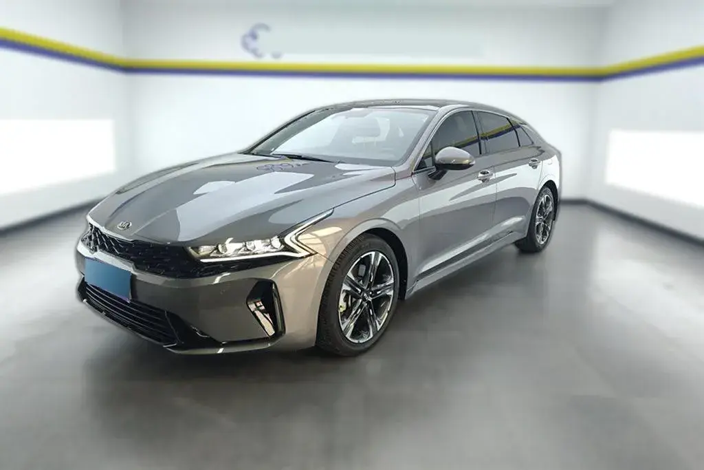 2020 Kia K5 2.0T 240HP L4 8AT