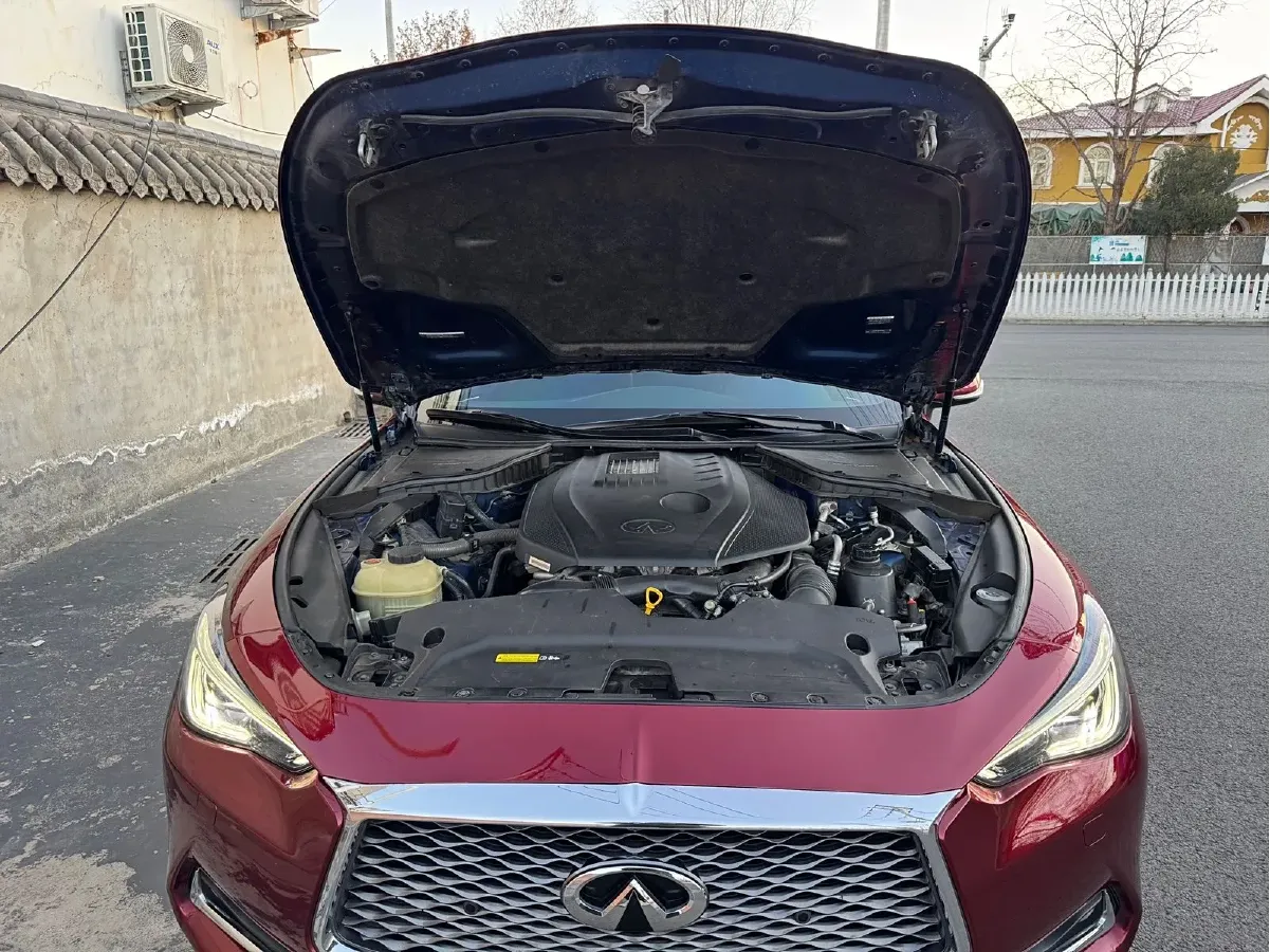 2019 Infiniti Q60 2.0T 211HP L4 7AT,autocango,china used car exporter,china ev exporter,chinese used car exporter,chinese used ev exporter