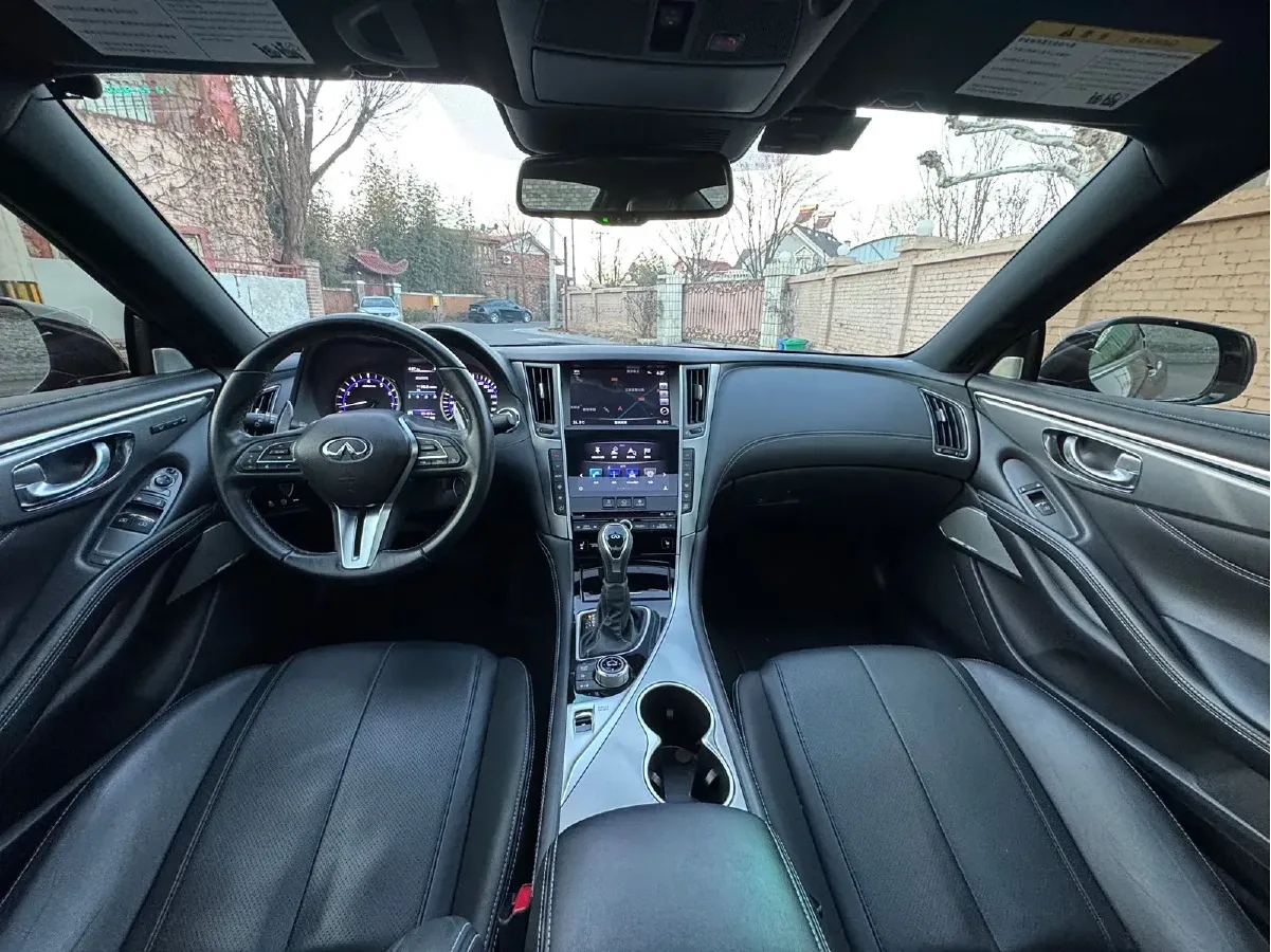 2019 Infiniti Q60 2.0T 211HP L4 7AT,autocango,china used car exporter,china ev exporter,chinese used car exporter,chinese used ev exporter