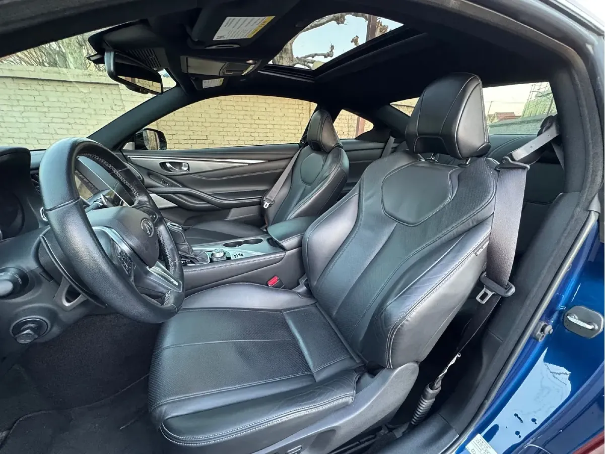 2019 Infiniti Q60 2.0T 211HP L4 7AT,autocango,china used car exporter,china ev exporter,chinese used car exporter,chinese used ev exporter