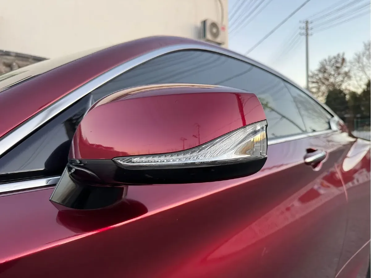 2019 Infiniti Q60 2.0T 211HP L4 7AT,autocango,china used car exporter,china ev exporter,chinese used car exporter,chinese used ev exporter