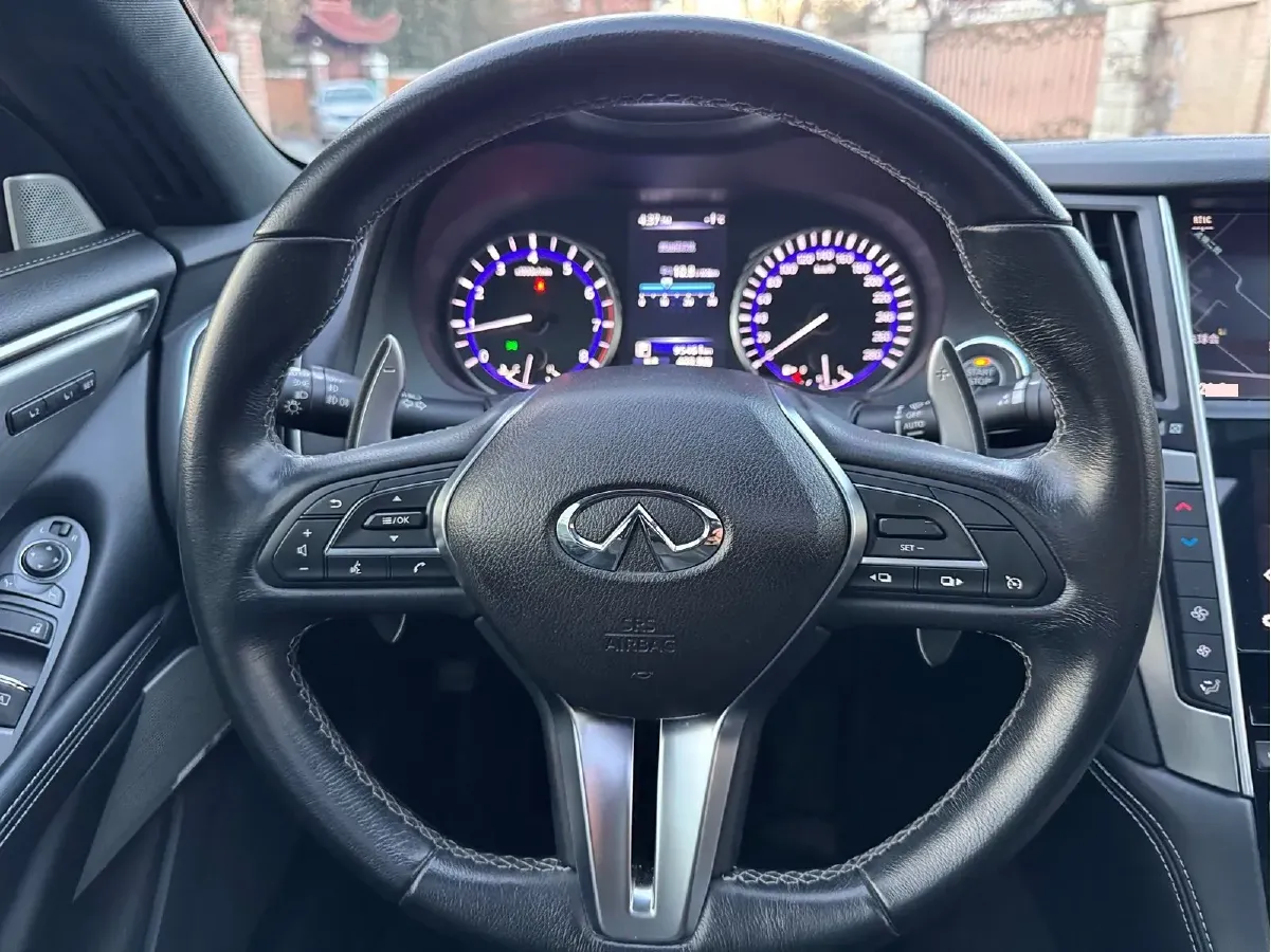 2019 Infiniti Q60 2.0T 211HP L4 7AT,autocango,china used car exporter,china ev exporter,chinese used car exporter,chinese used ev exporter
