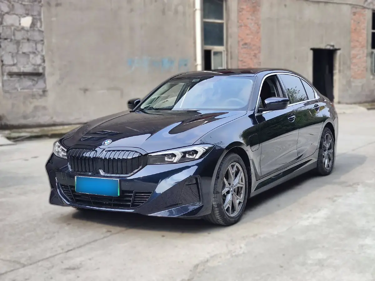 2024 BMW i3 BEV 70KWH