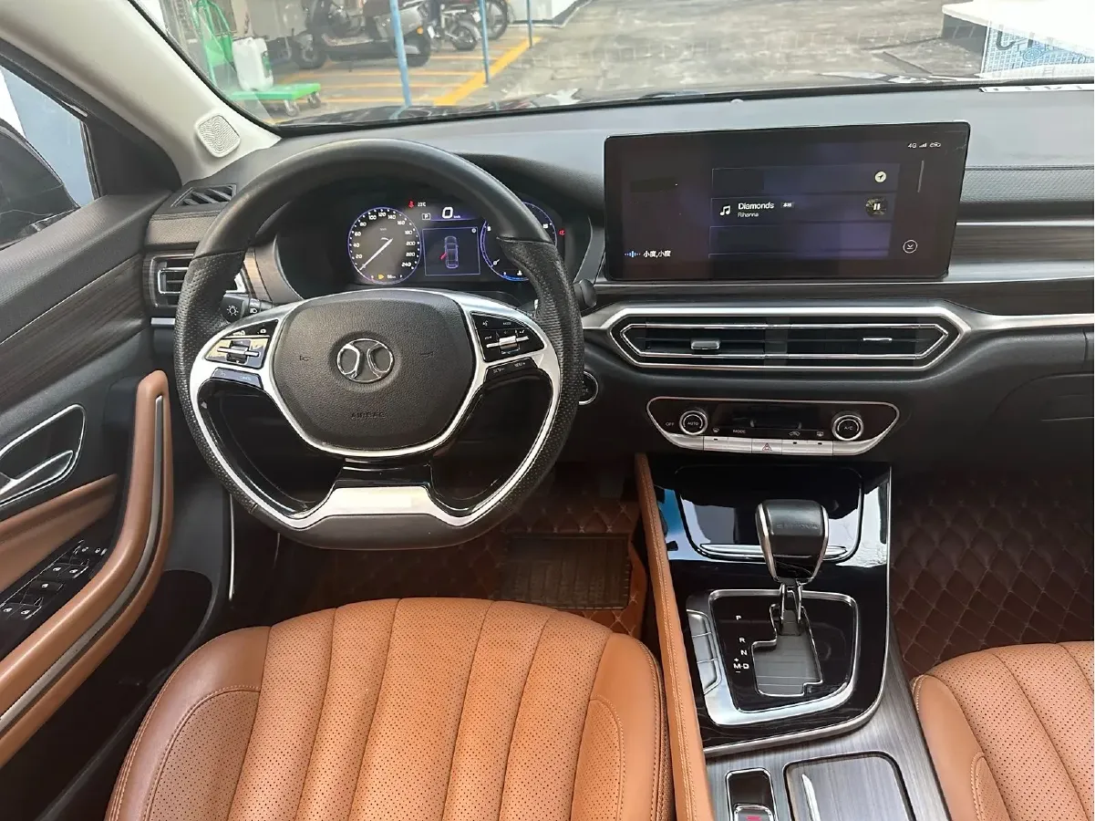 2019 BeiJing Auto U7 1.5T 150HP L4 CVT,autocango,china used car exporter,china ev exporter,chinese used car exporter,chinese used ev exporter