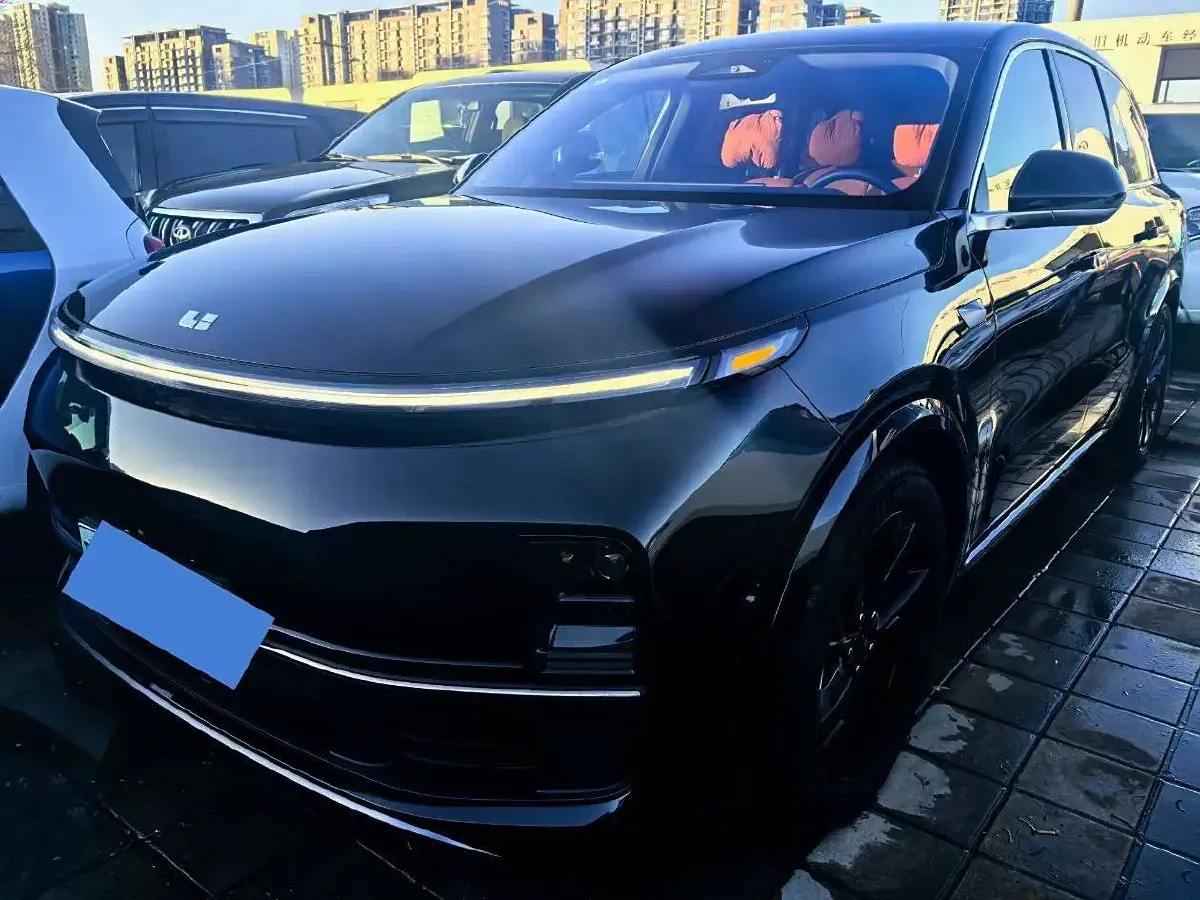 2023 Li L8 Range Extended 154HP REEV 40.9KWH