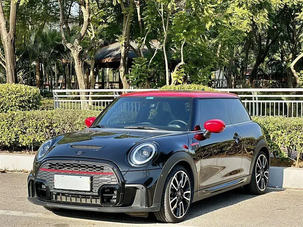 2022 MINI MINI 2.0T 192HP L4 7DCT