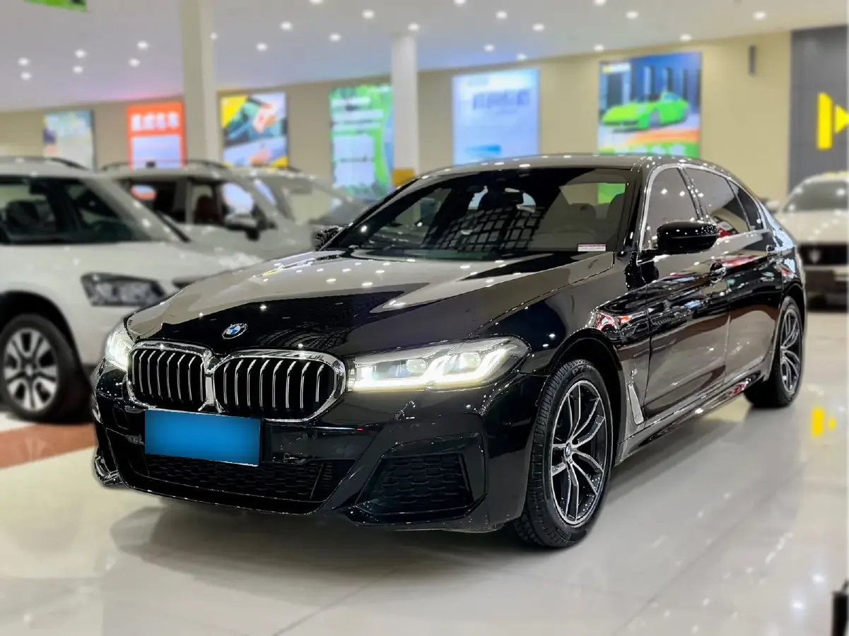 2022 BMW 5 Series 2.0T 184HP L4 8AT