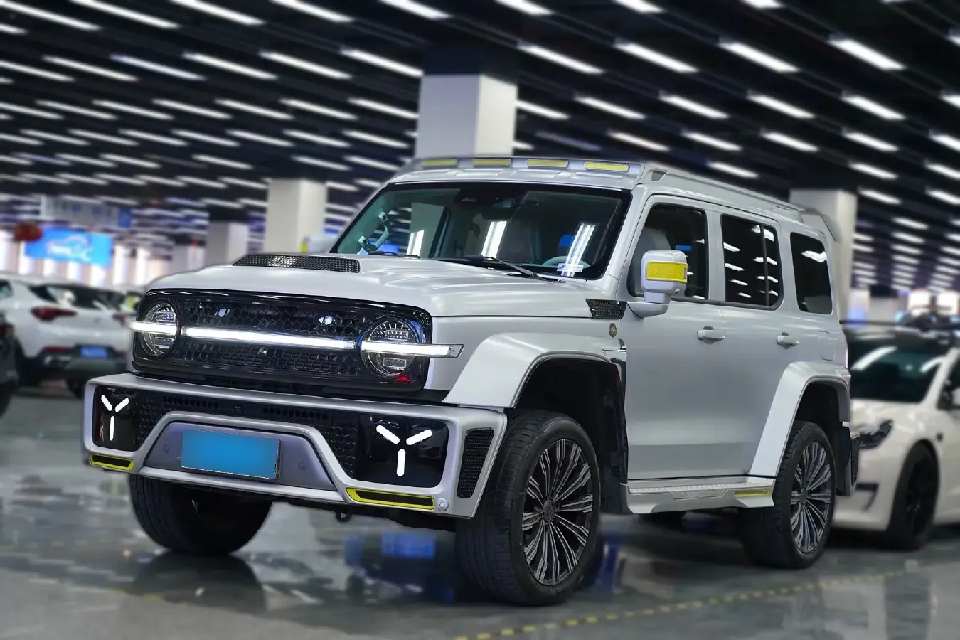 2021 Cyberspace 300 2.0T 227HP L4 8AT