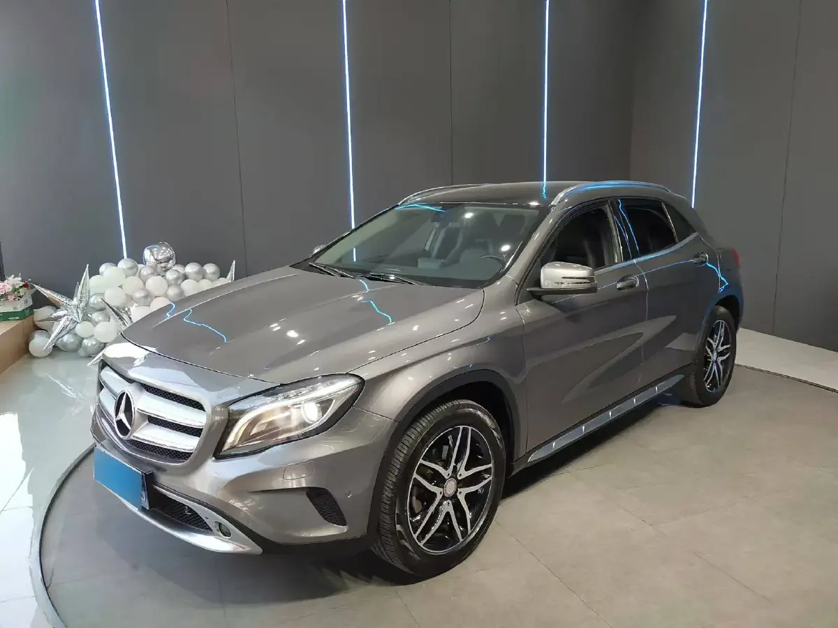2015 Mercedes-Benz GLA Class 2.0T 184HP L4 7DCT