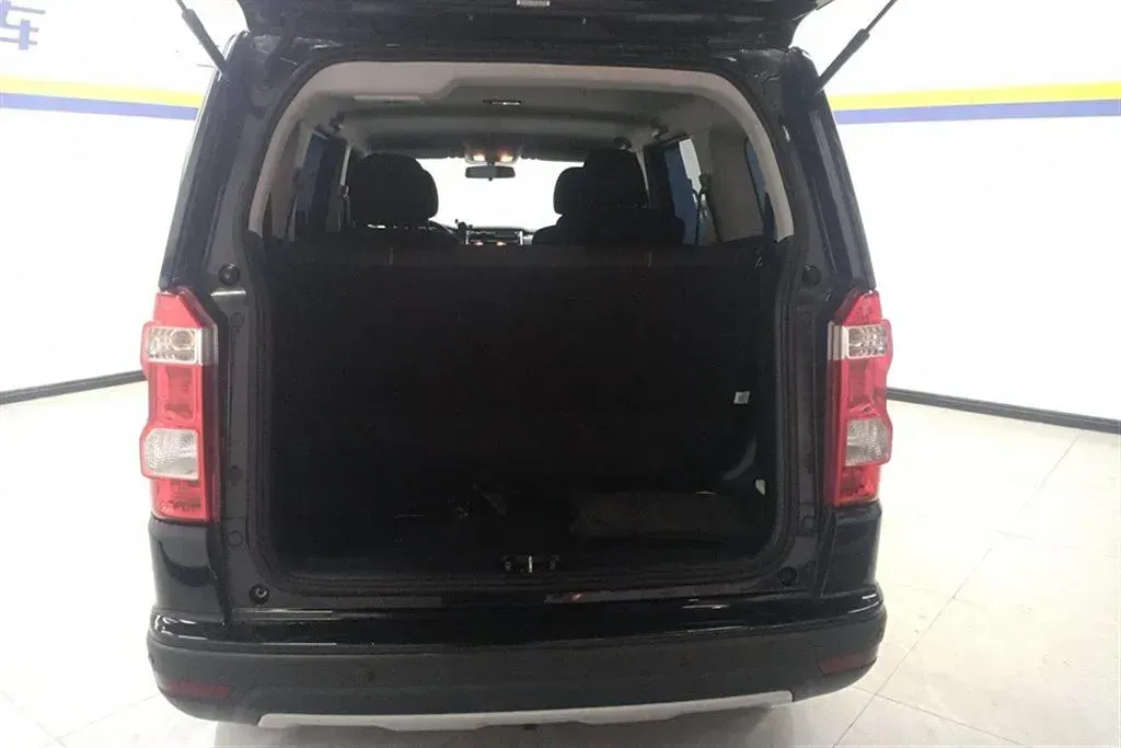 2020 ChangAn Oshan X70A 1.5L 107HP L4 5MT,autocango,china used car exporter,china ev exporter,chinese used car exporter,chinese used ev exporter