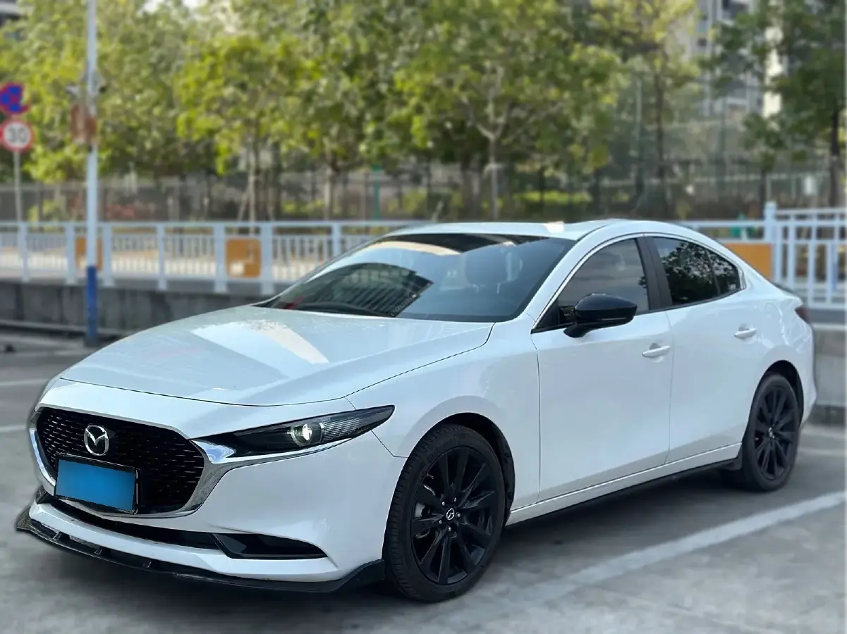 2022 Mazda 3 Axela 2.0L 158HP L4 6AT