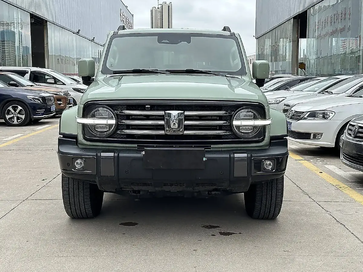 2021 Tank 300 2.0T 227HP L4 8AT