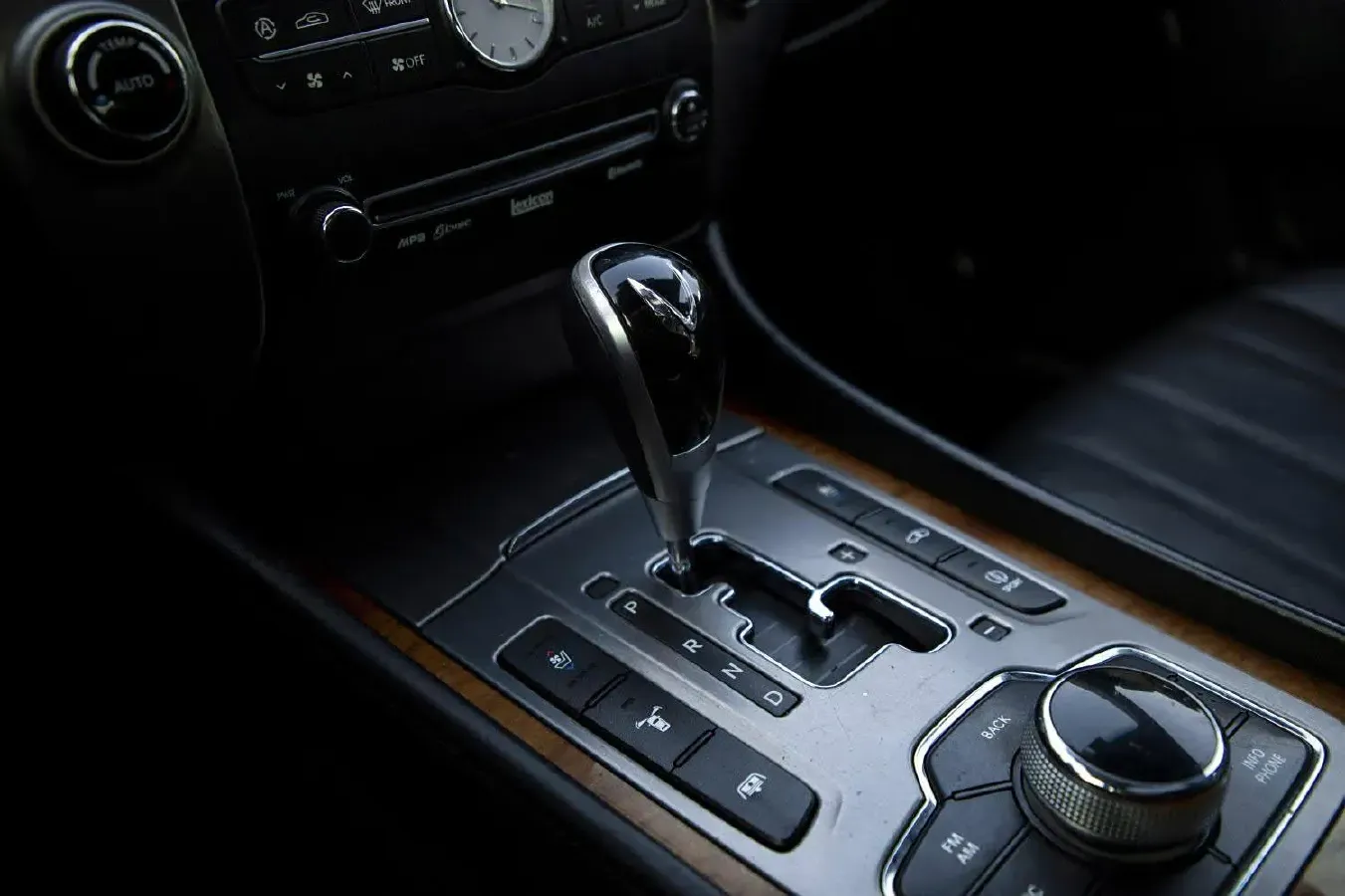 2009 Hyundai Equus 3.8L 290HP V6 6AT,autocango,china used car exporter,china ev exporter,chinese used car exporter,chinese used ev exporter