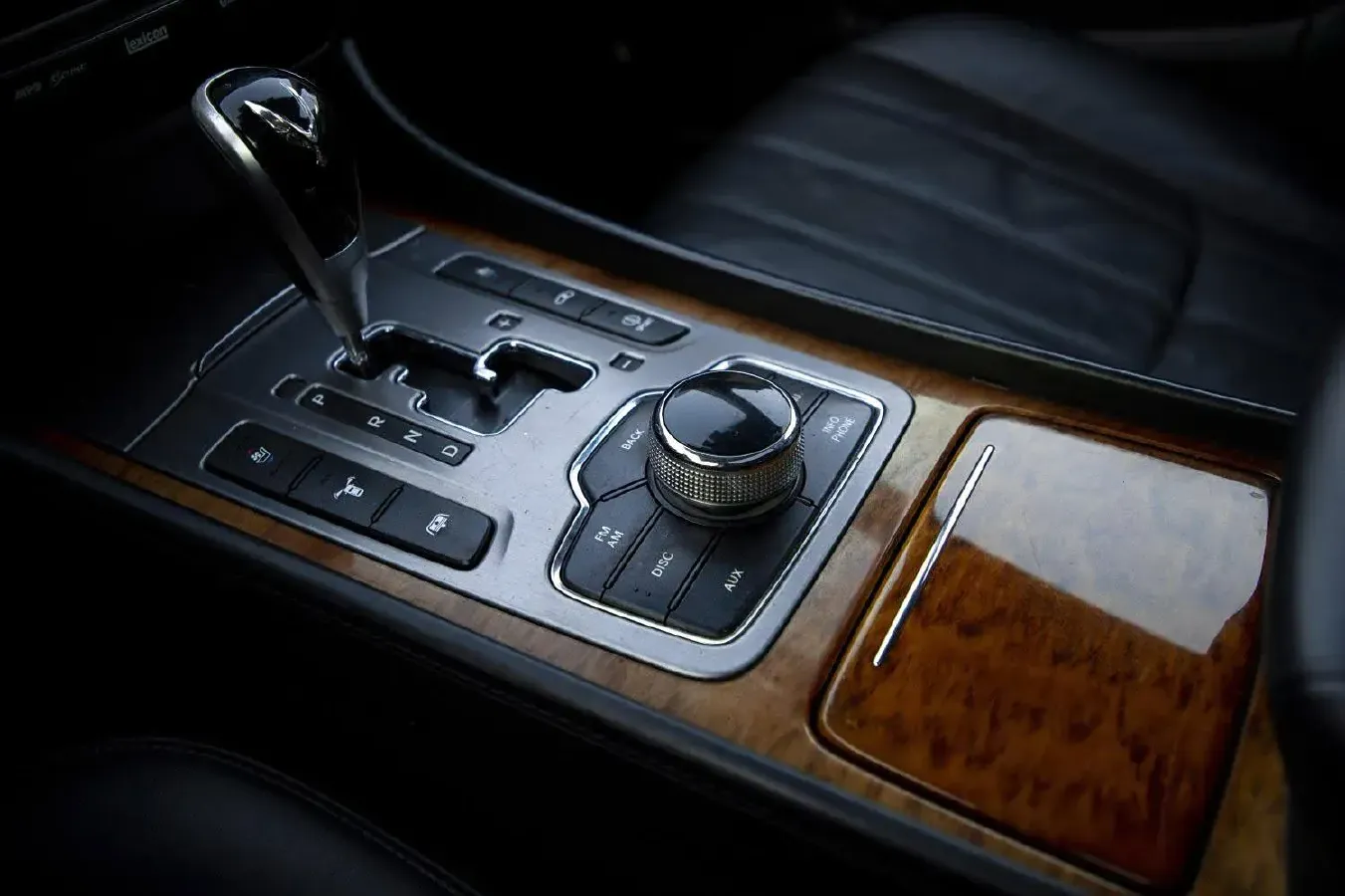 2009 Hyundai Equus 3.8L 290HP V6 6AT,autocango,china used car exporter,china ev exporter,chinese used car exporter,chinese used ev exporter