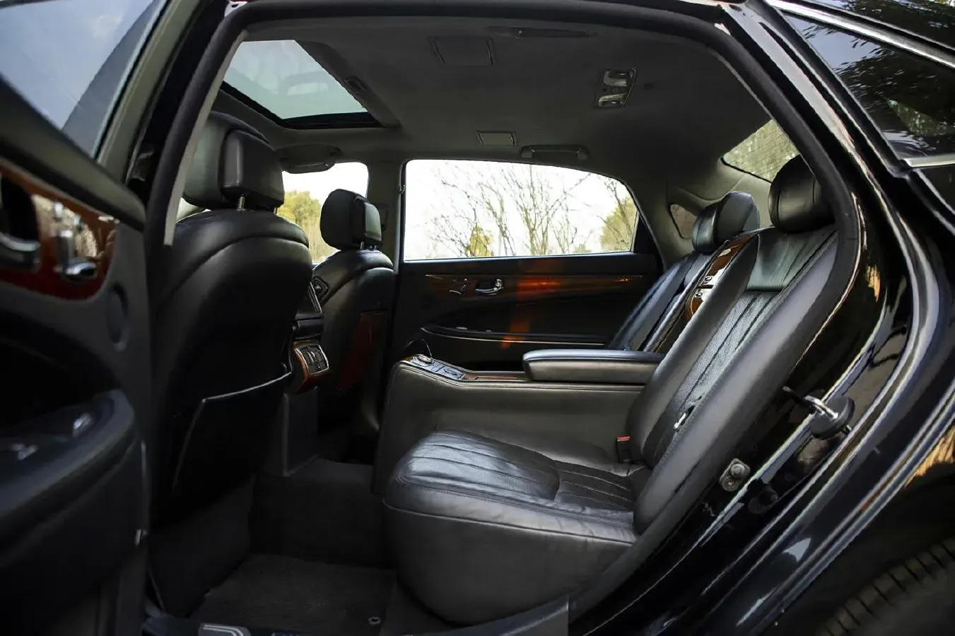 2009 Hyundai Equus 3.8L 290HP V6 6AT,autocango,china used car exporter,china ev exporter,chinese used car exporter,chinese used ev exporter