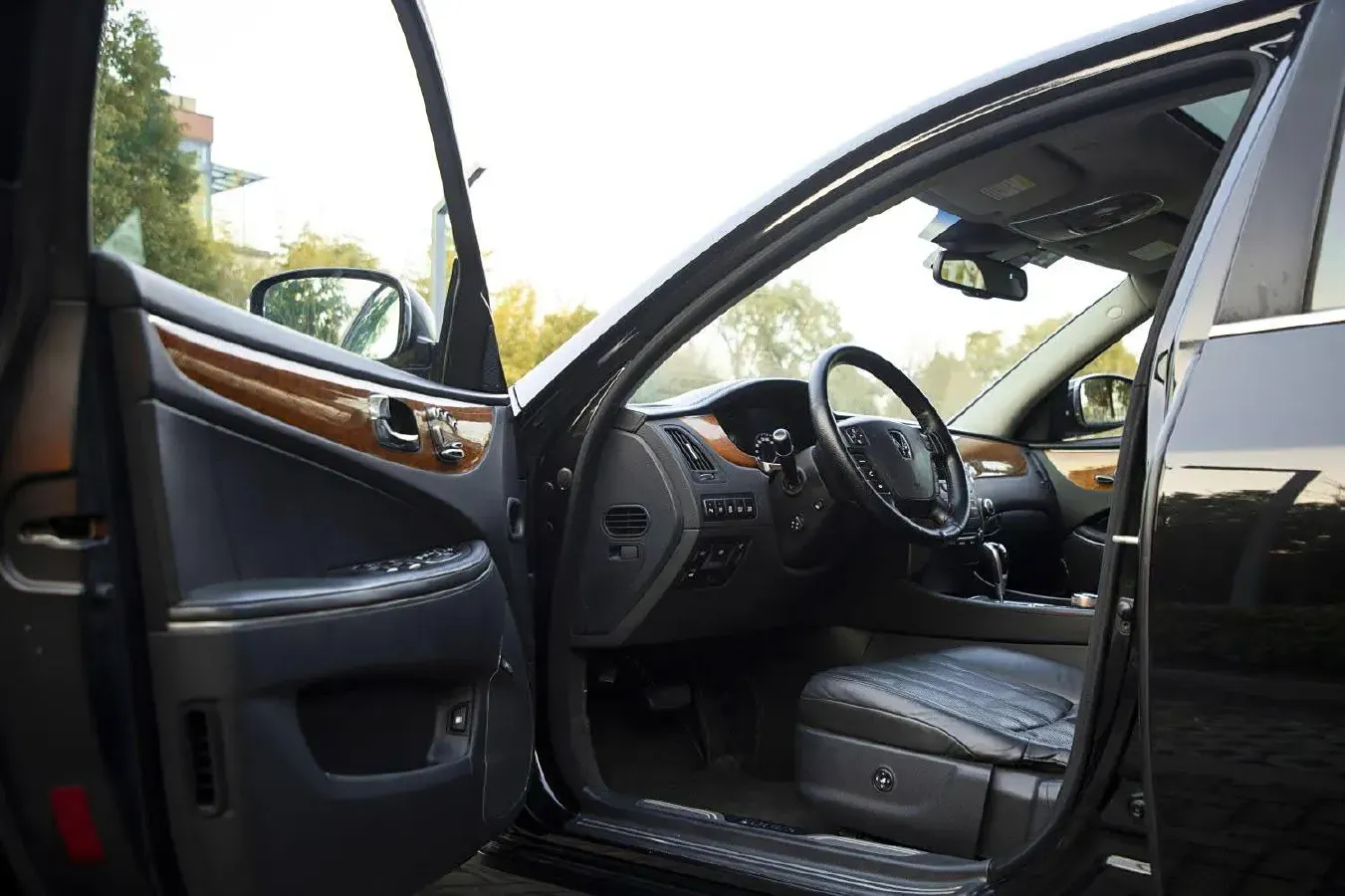 2009 Hyundai Equus 3.8L 290HP V6 6AT,autocango,china used car exporter,china ev exporter,chinese used car exporter,chinese used ev exporter