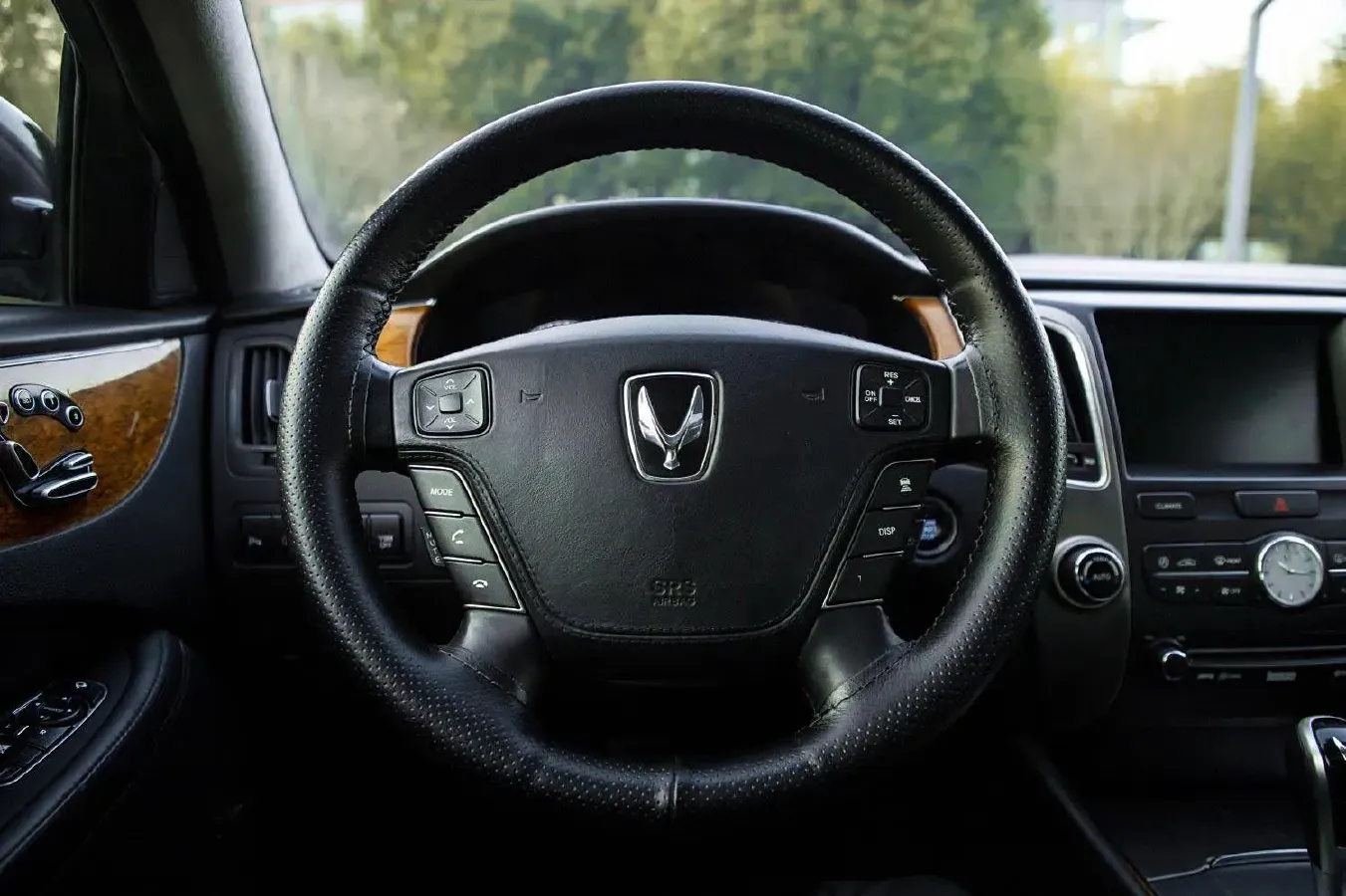 2009 Hyundai Equus 3.8L 290HP V6 6AT,autocango,china used car exporter,china ev exporter,chinese used car exporter,chinese used ev exporter