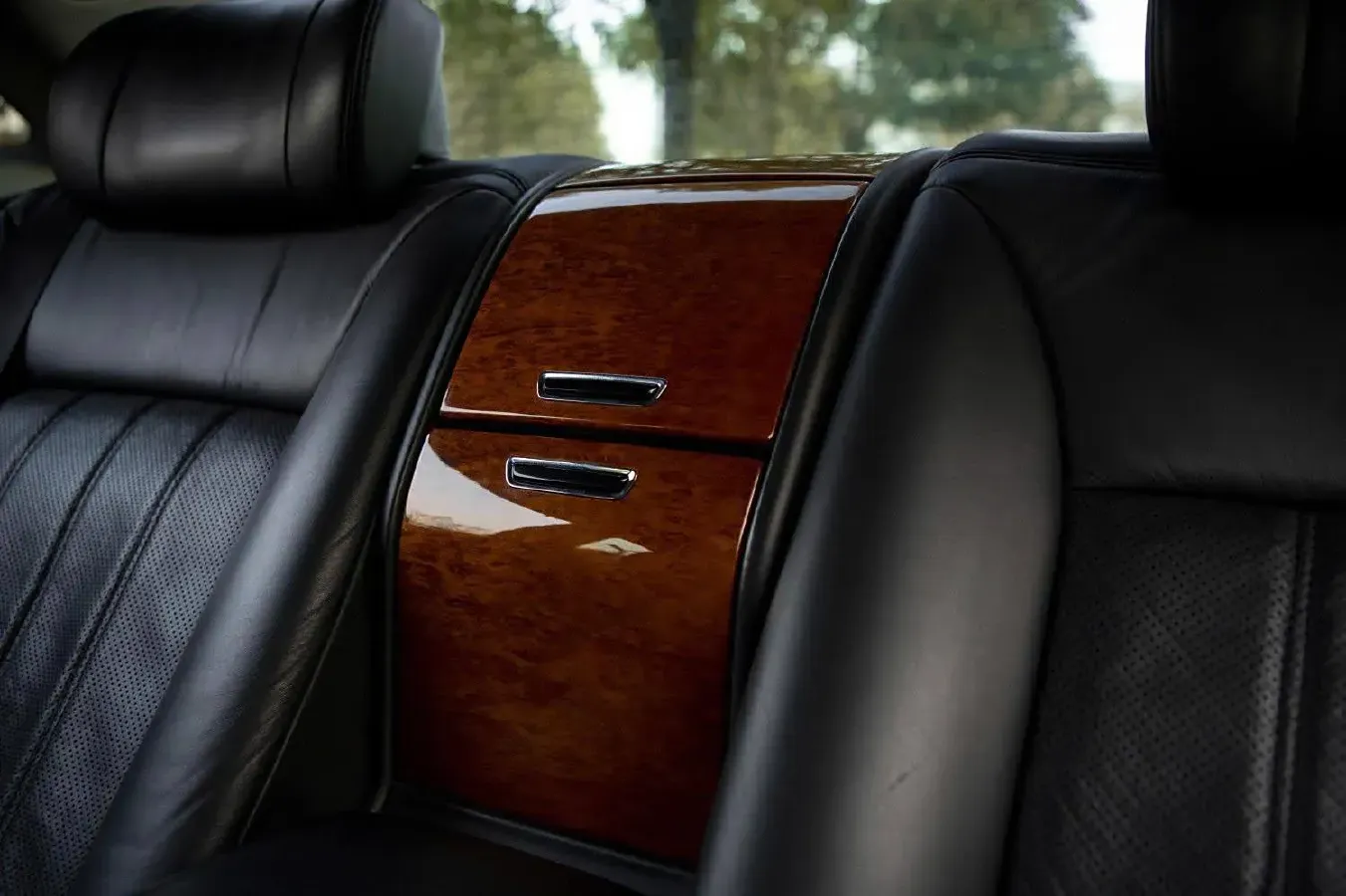 2009 Hyundai Equus 3.8L 290HP V6 6AT,autocango,china used car exporter,china ev exporter,chinese used car exporter,chinese used ev exporter