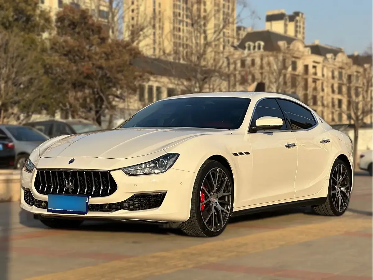 2017 Maserati Ghibli 3.0T 350HP V6 8AT