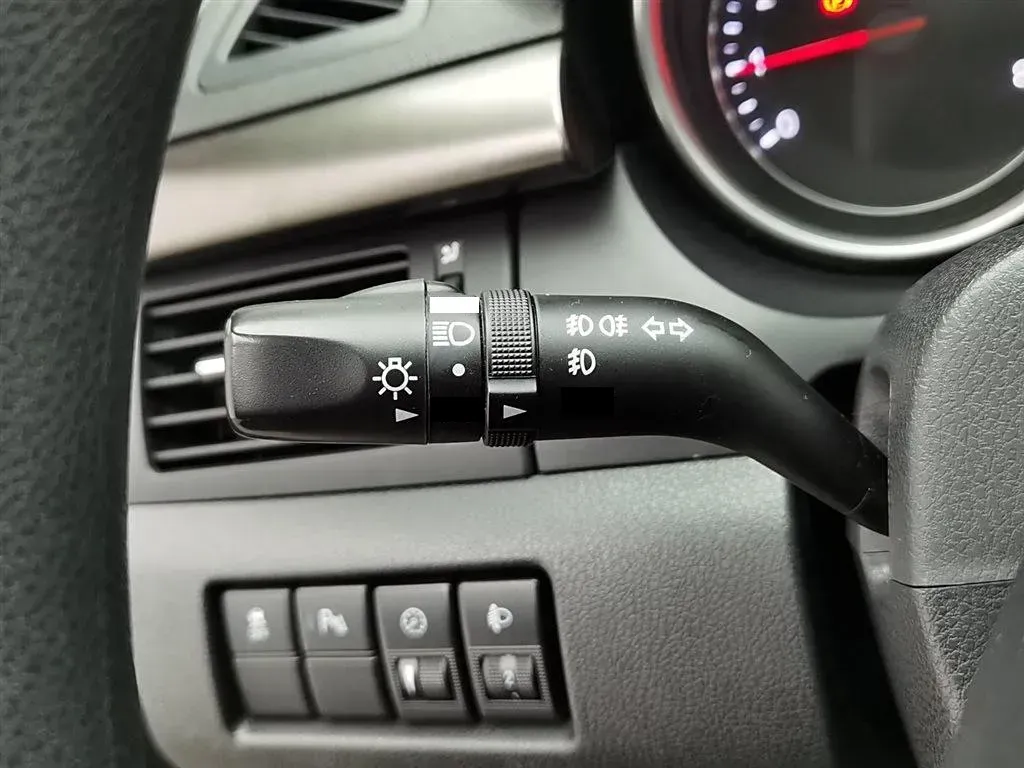 2016 Bestune X80 1.8T 180HP L4 6AT,autocango,china used car exporter,china ev exporter,chinese used car exporter,chinese used ev exporter