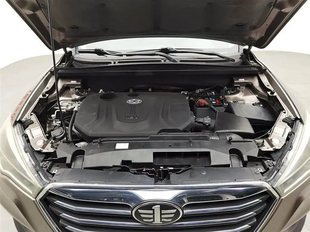 2016 Bestune X80 1.8T 180HP L4 6AT,autocango,china used car exporter,china ev exporter,chinese used car exporter,chinese used ev exporter