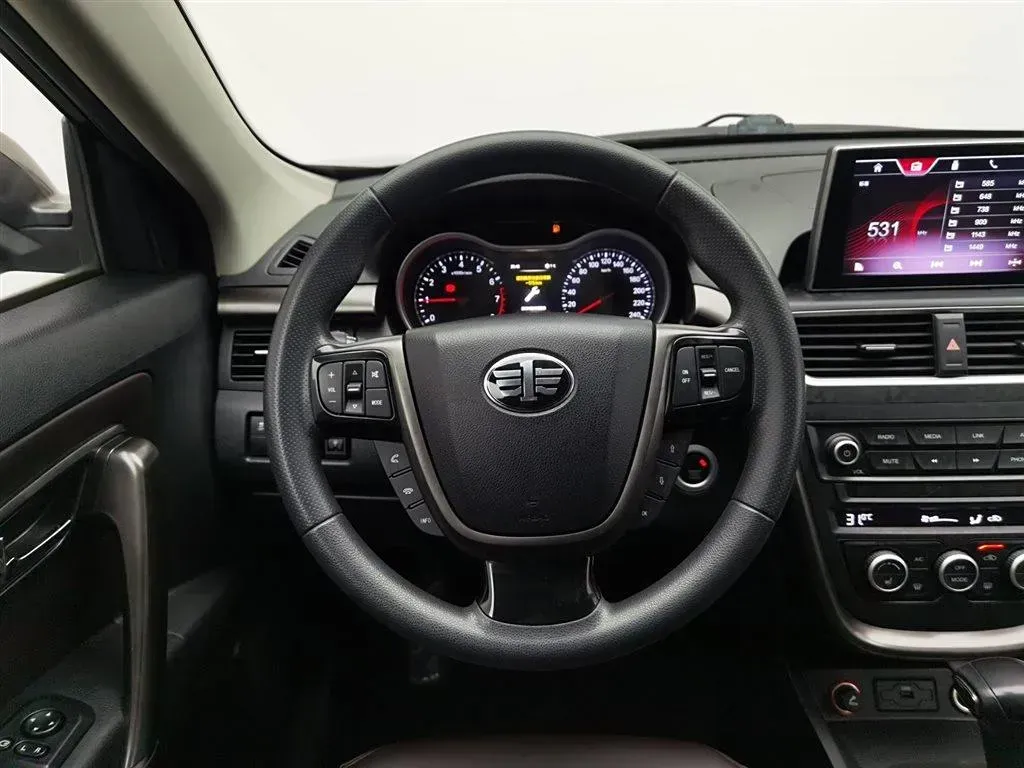 2016 Bestune X80 1.8T 180HP L4 6AT,autocango,china used car exporter,china ev exporter,chinese used car exporter,chinese used ev exporter